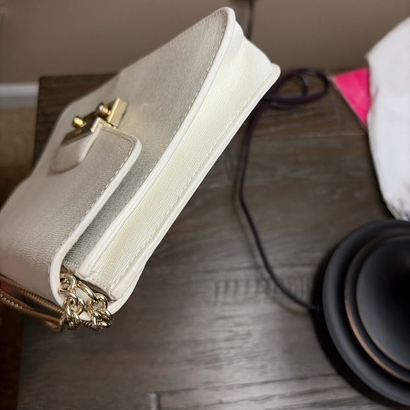 FURLA JULIA SAFFIANO White Clutch with Silver Crossbody Chain and Furla Dusty - Picture 7 of 10